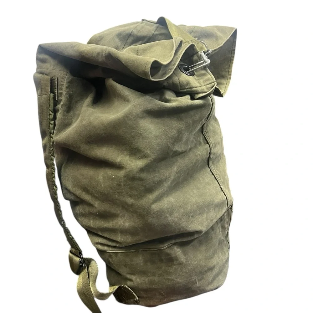 🎒 Vintage Military-Style Canvas Rucksack Backpack |‎ Olive Drab